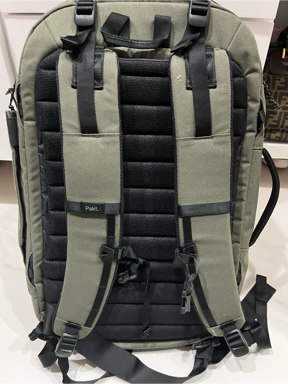 PAKT the travel backpack Forest green 35L - Picture 4 of 16